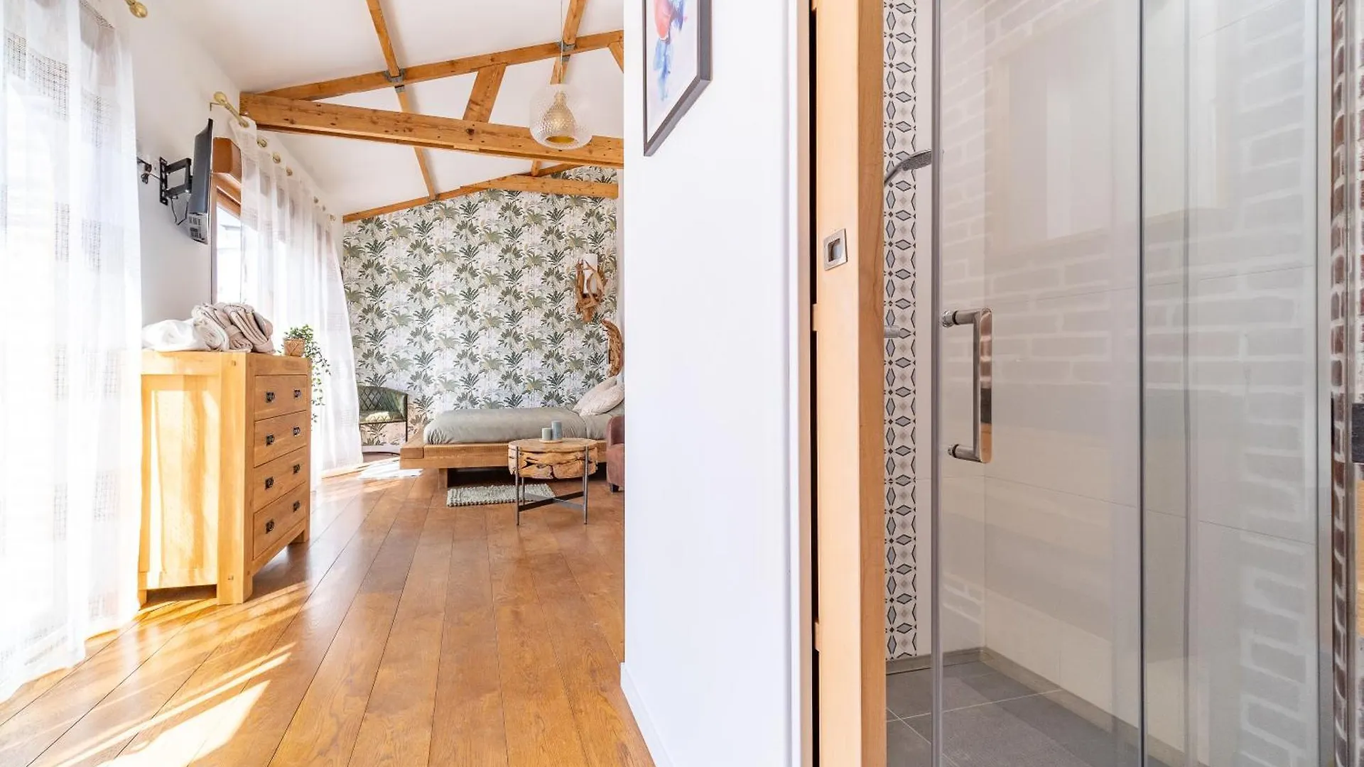 Hostel Fraternity-Hotel Paris